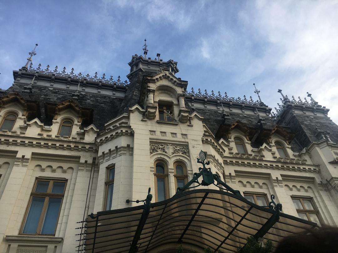 Photo instagrammable places in Bucharest