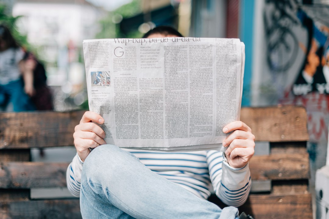 Photo daily news reading tips